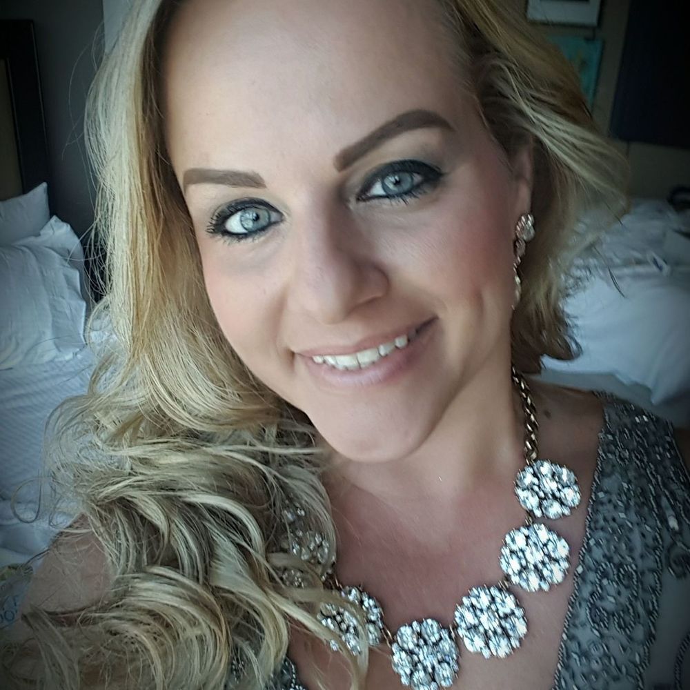 Meet your Posher, Becca
